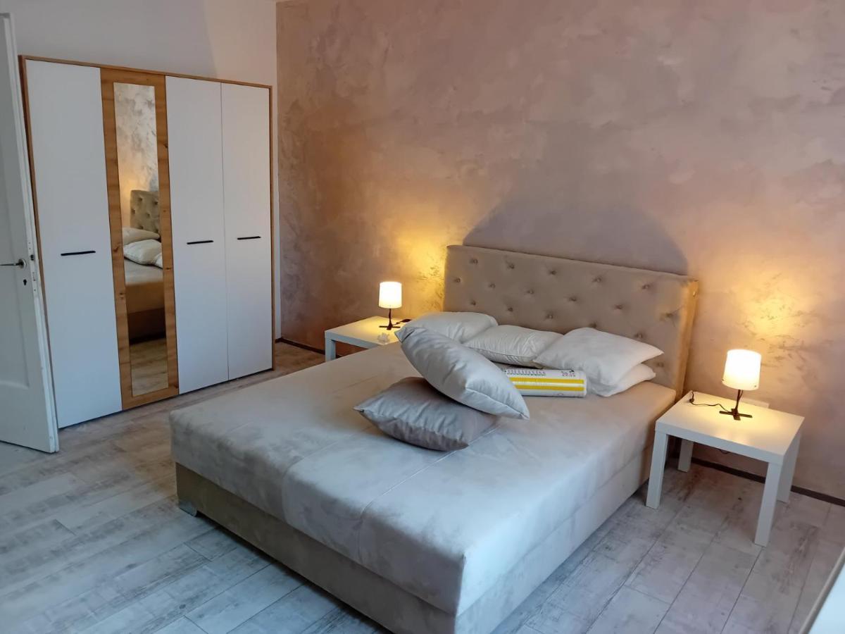 Apartman Centar Sd スメデレヴォ エクステリア 写真